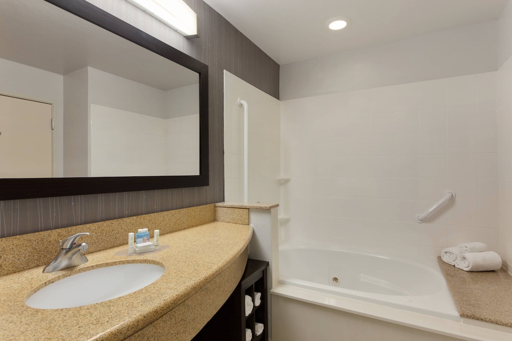 Courtyard by Marriott Oklahoma City North/Quail Springs 13/38