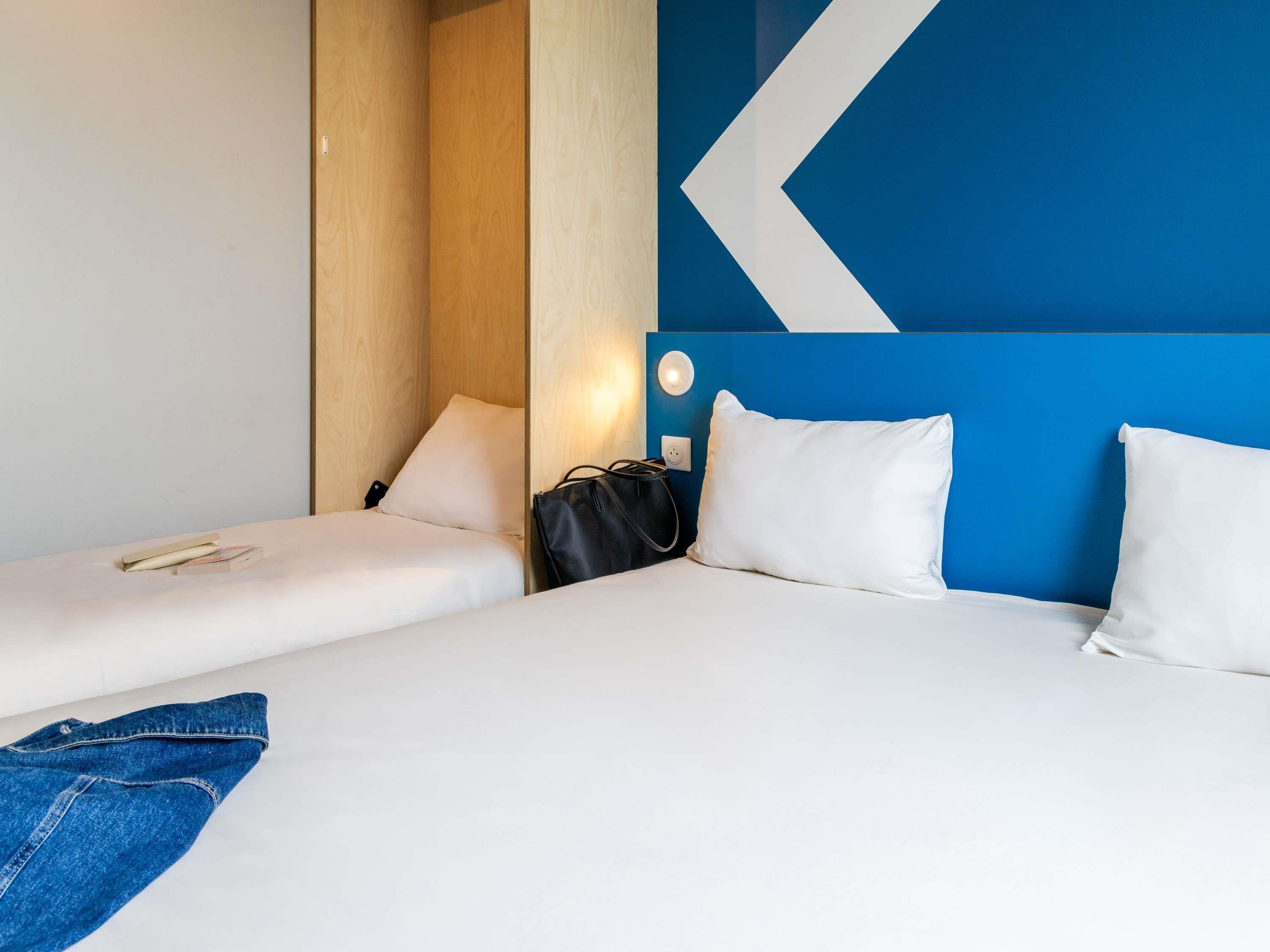 غرفة ثلاثية بسرير مزدوج، IBIS BUDGET CHATILLON 3/4
