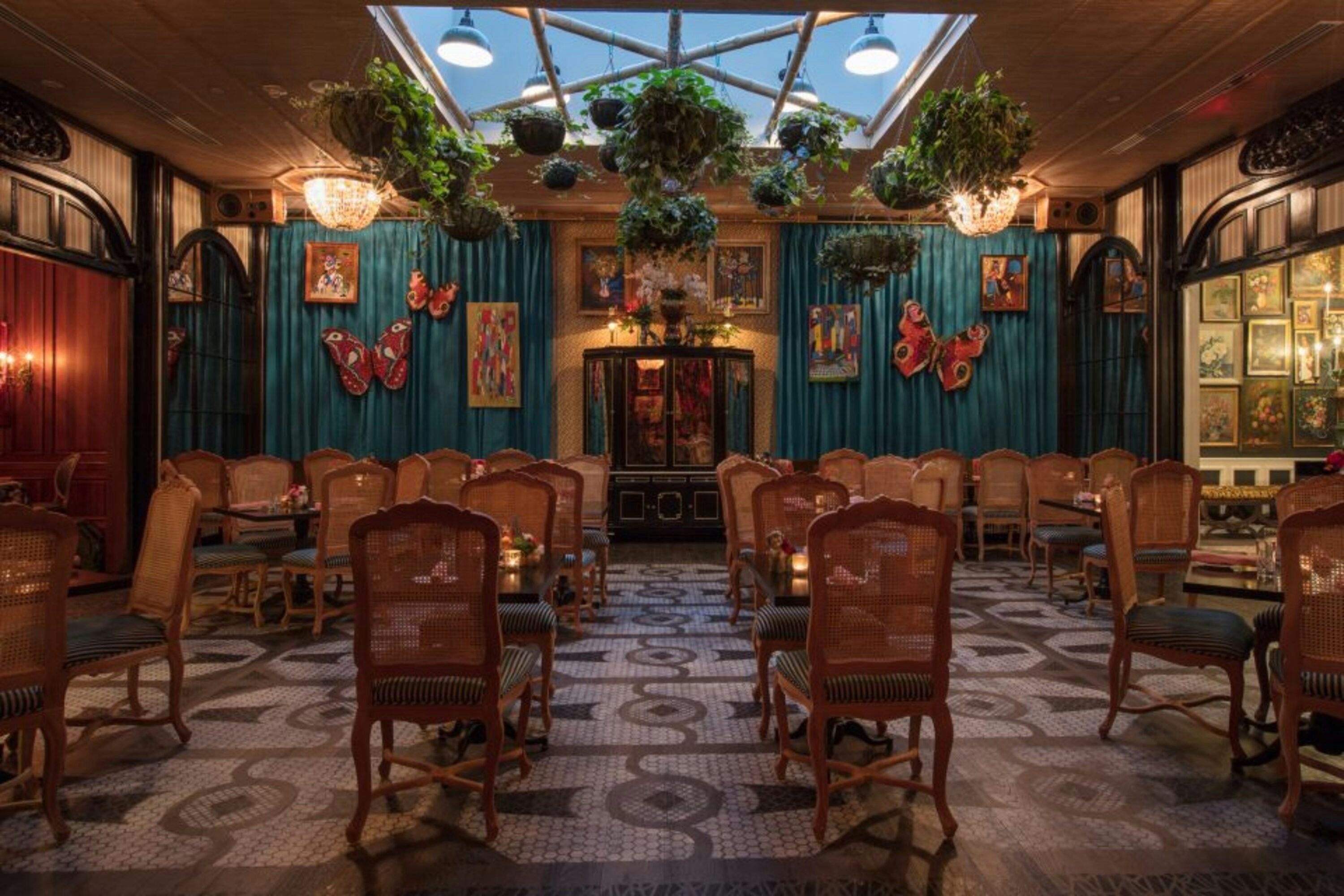 The Pontchartrain Hotel 67/83