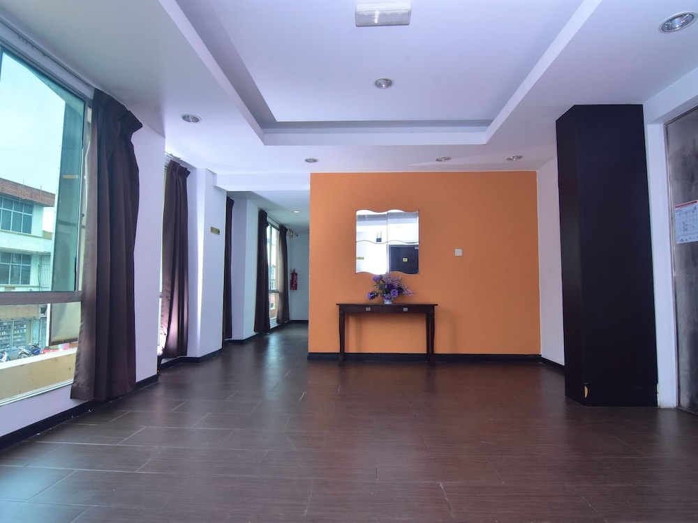 OYO 43959 Astana Hotel 7/30