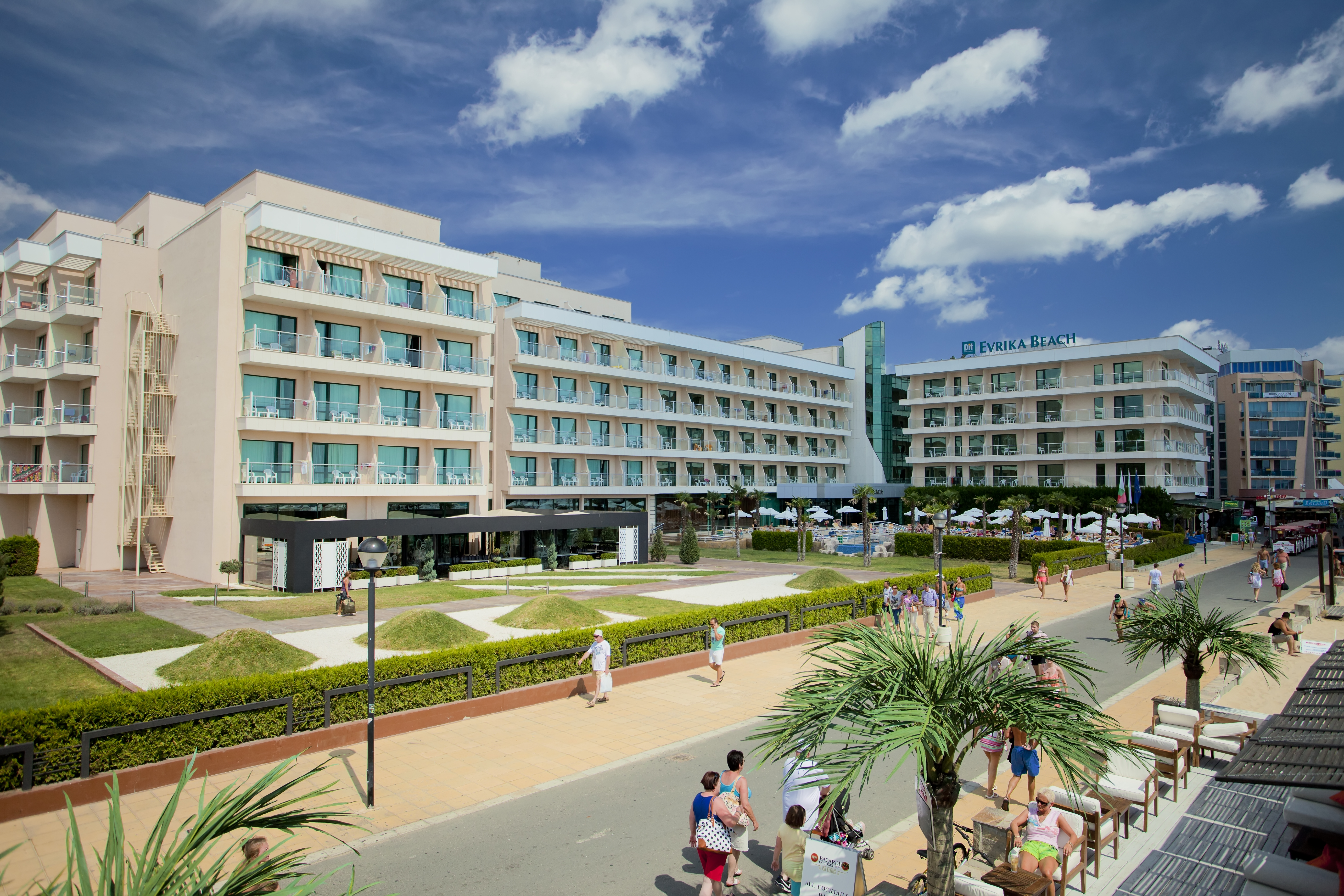 DIT Evrika Beach Club Hotel 2/68