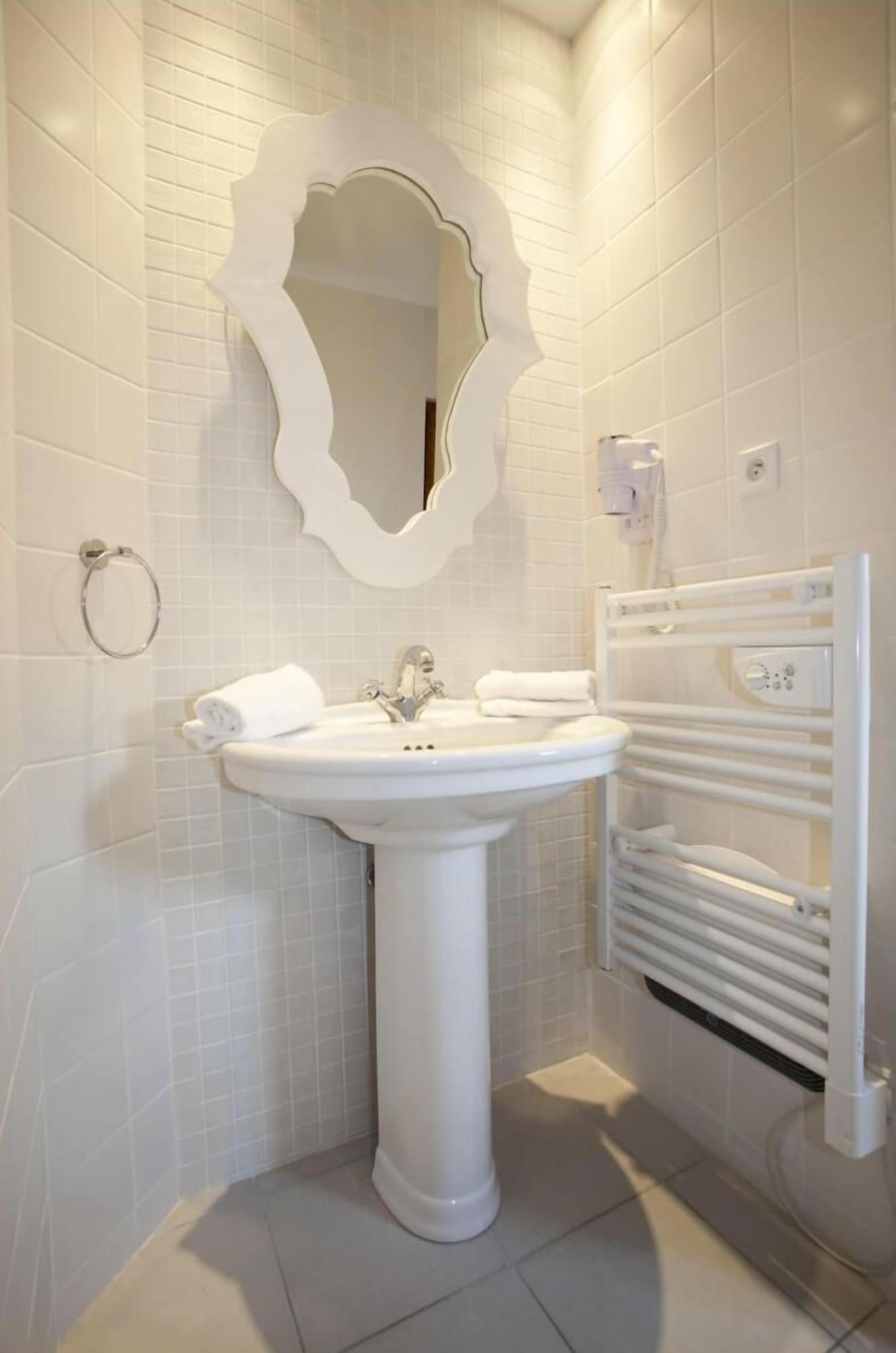 غرفة قياسية بسريرين منفصلين، Inter Hotel Colmar Sud La Ferme Du Pape Hostellerie 6/6