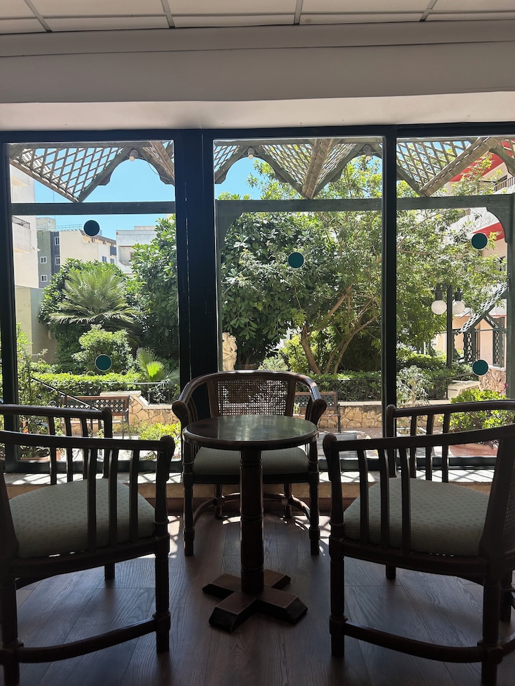 The San Anton Hotel 37/56