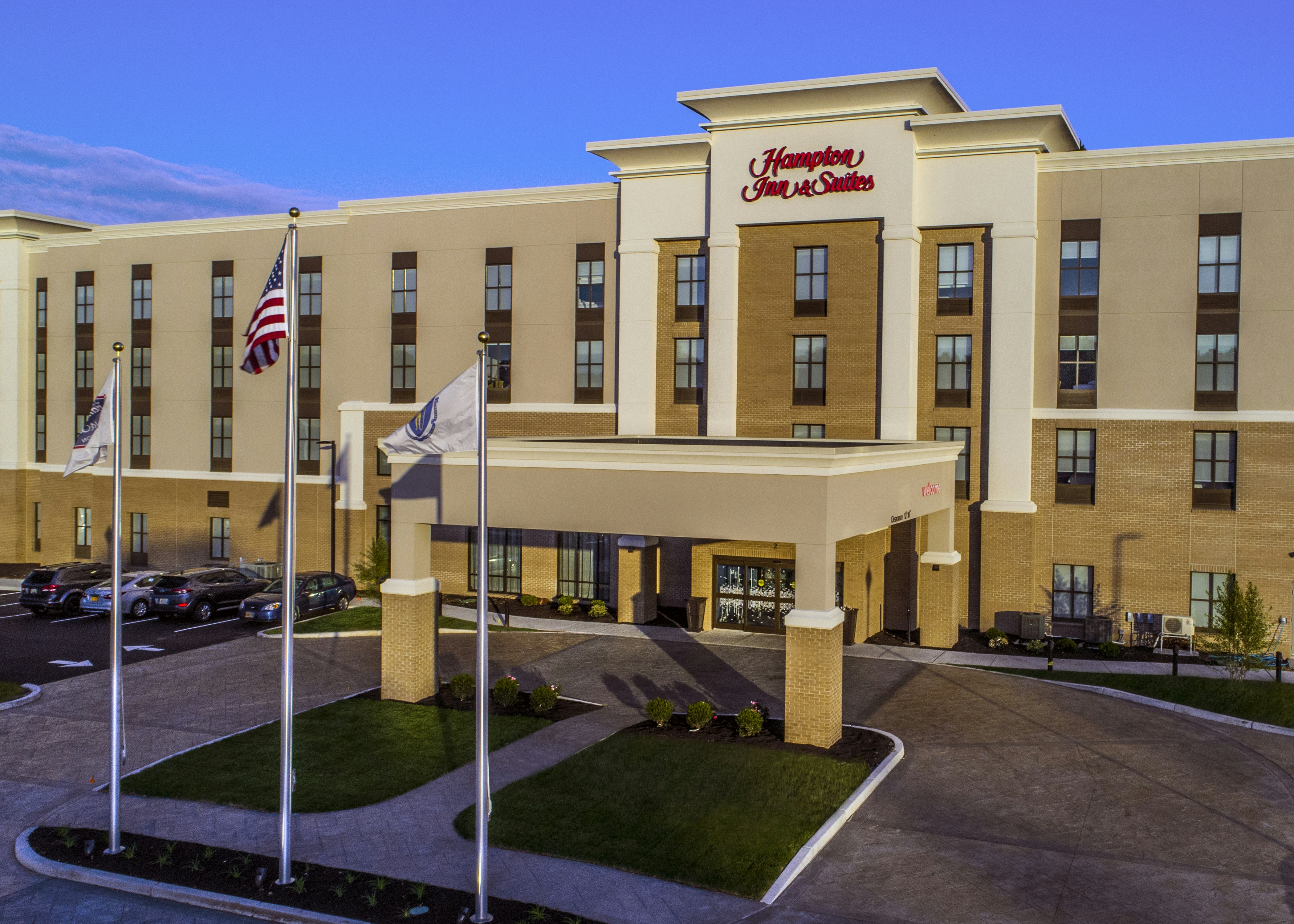Hampton Inn and Suites Foxborough/Mansfield 23/24