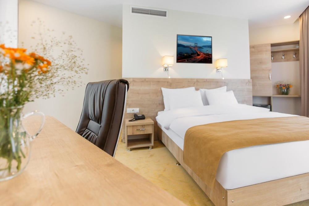Atrium Boutique Hotel 36/50