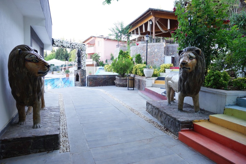 UGURLU THERMAL RESORT SPA & KAPLICA KUR MERKEZI 47/58