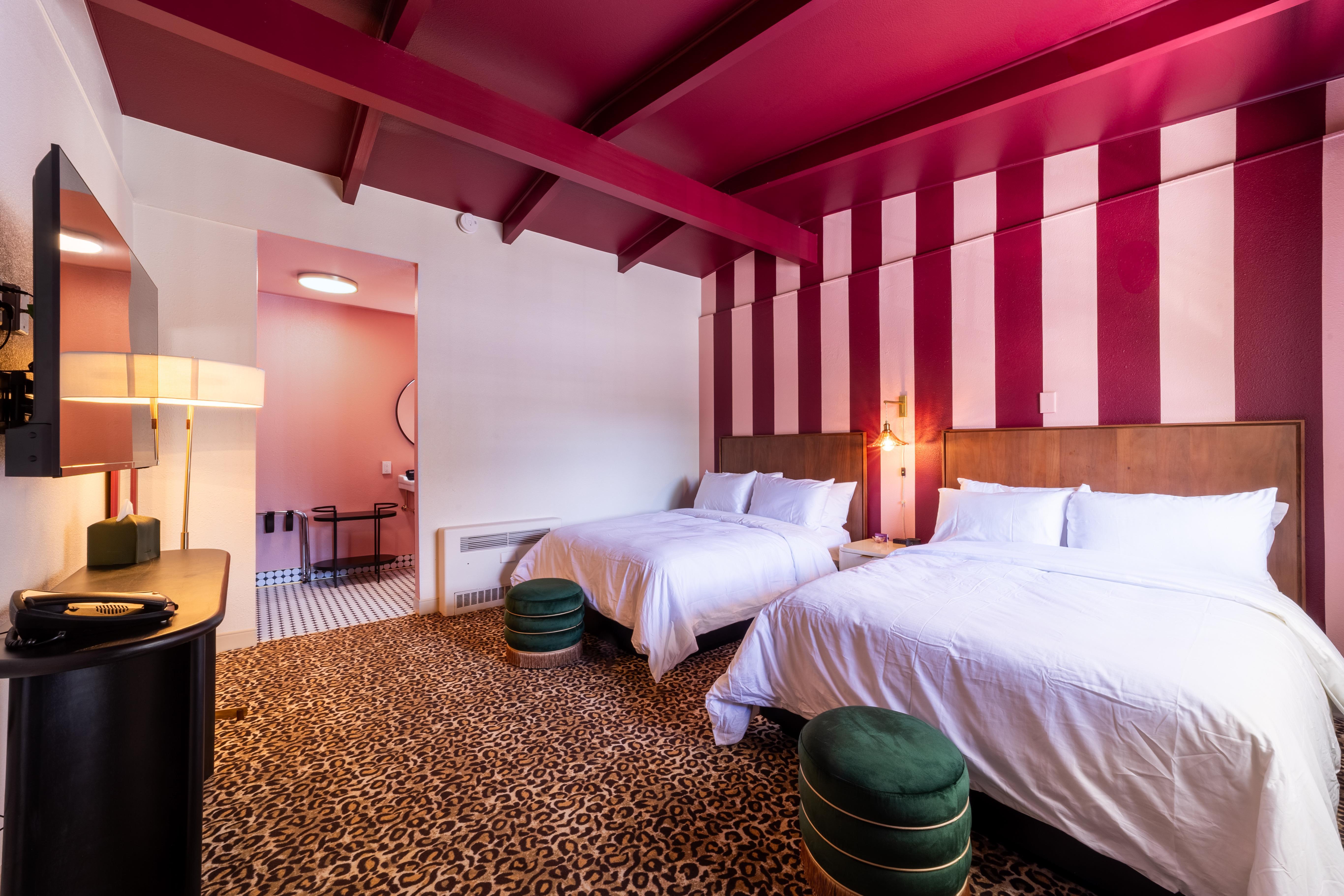 Room, 2 Double Beds, Exterior Entrance