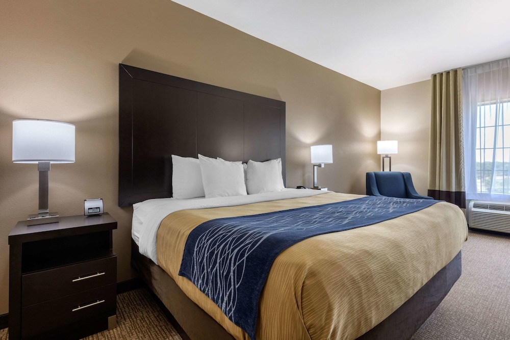 Comfort Inn & Suites North Little Rock McCain Mall 6/38