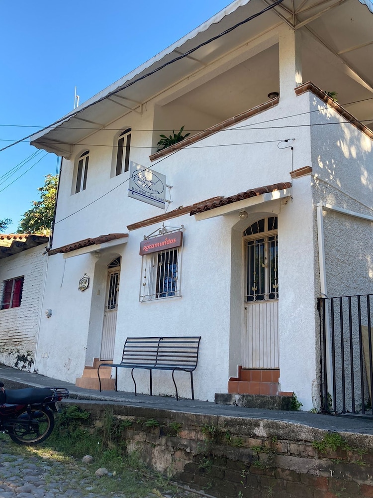 Hostal Casa Blanca 2/50