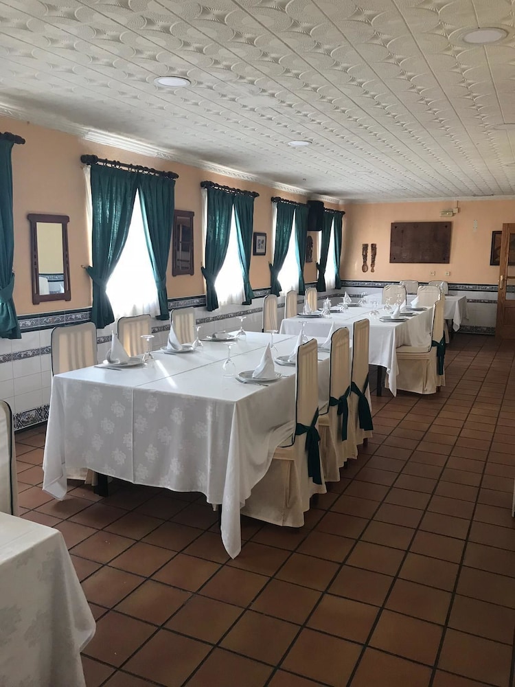 Hotel Meson del moro 24/27