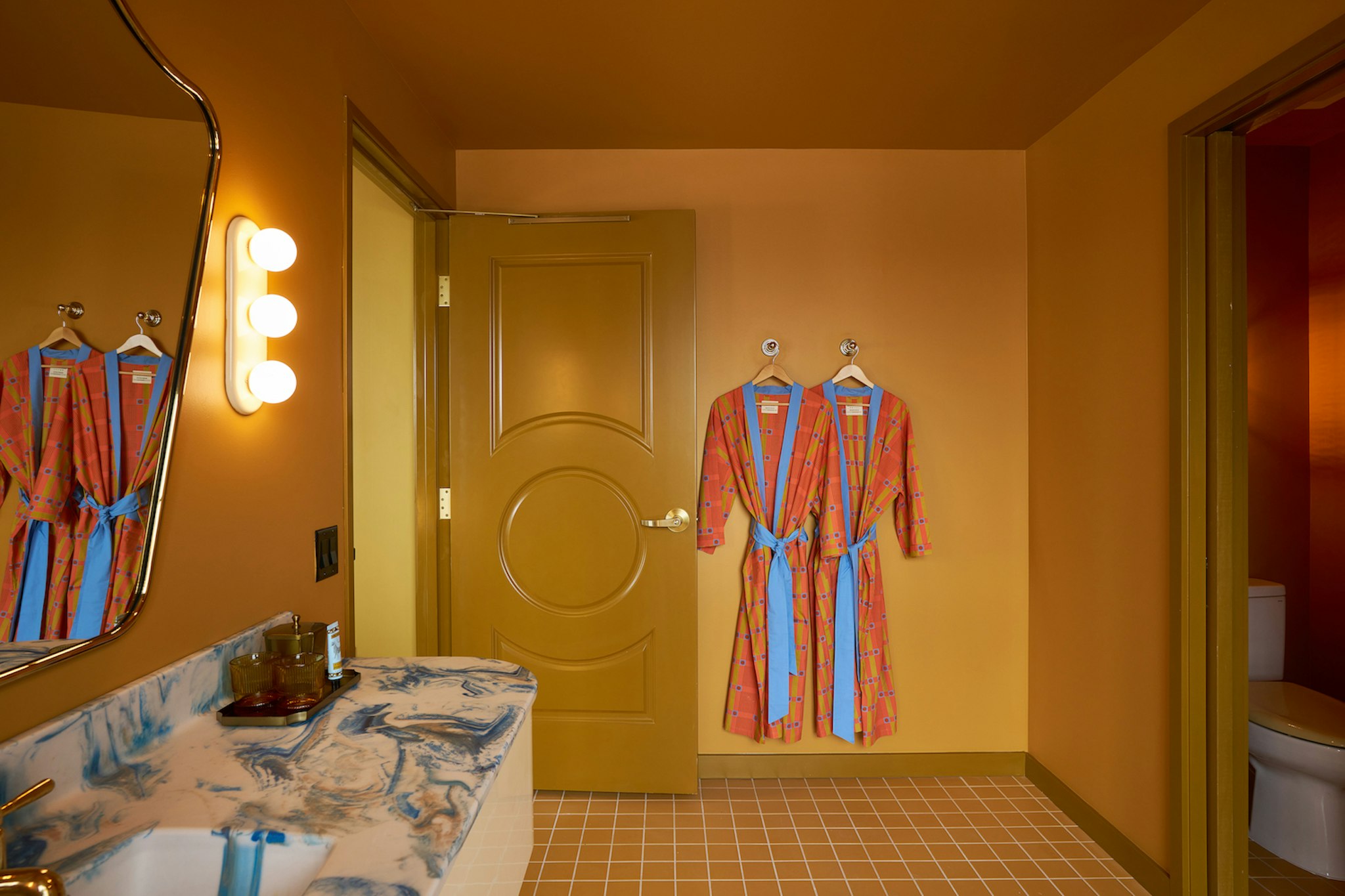 Hotel Genevieve 49/50