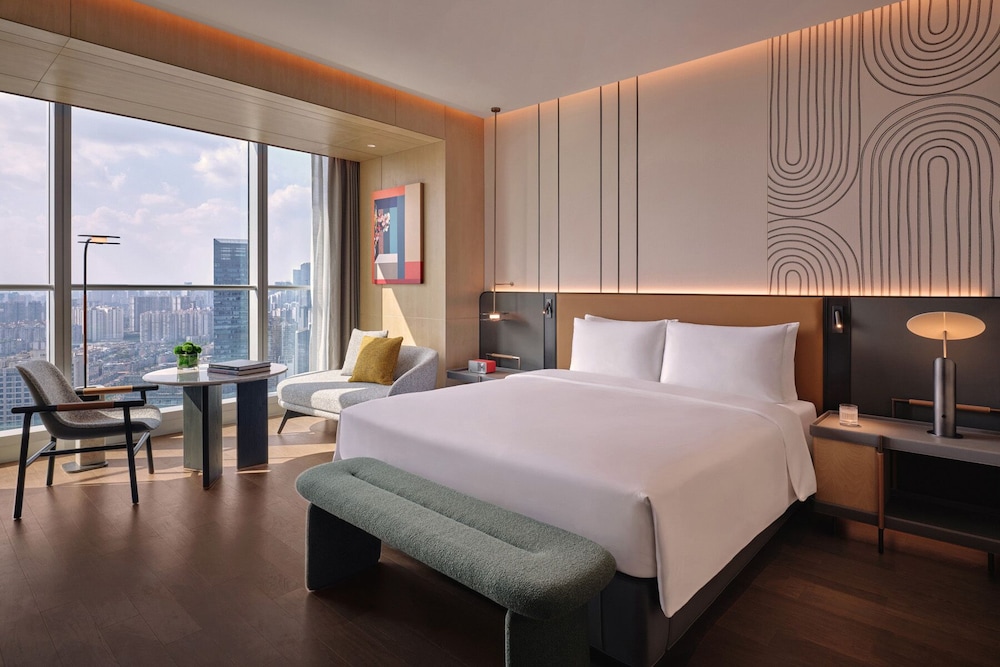 Hyatt Centric The Ring Chengdu 13/50