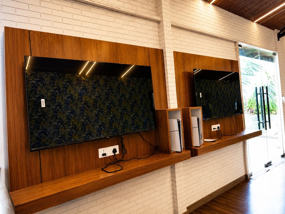 Excel Hotels & Resorts Corbett 3/49