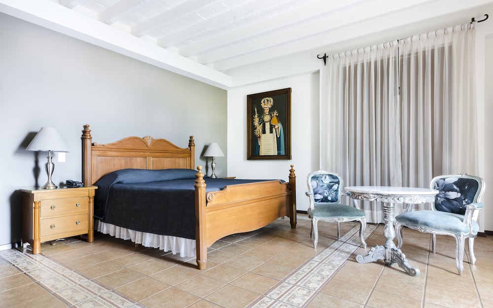 Hotel Boutique Naura Centro 56/82