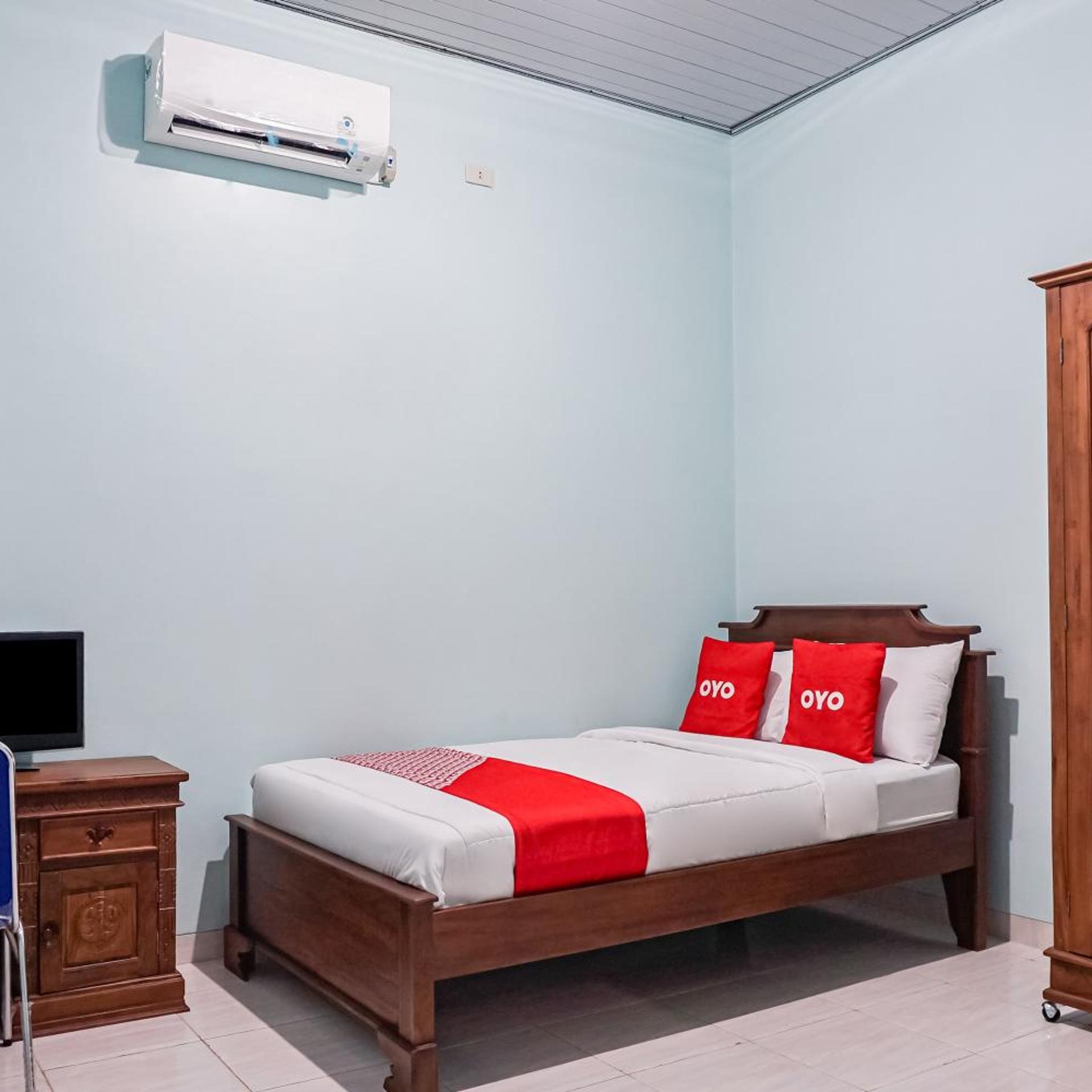 Hotel O Guest House Riharti Syariah 14/43