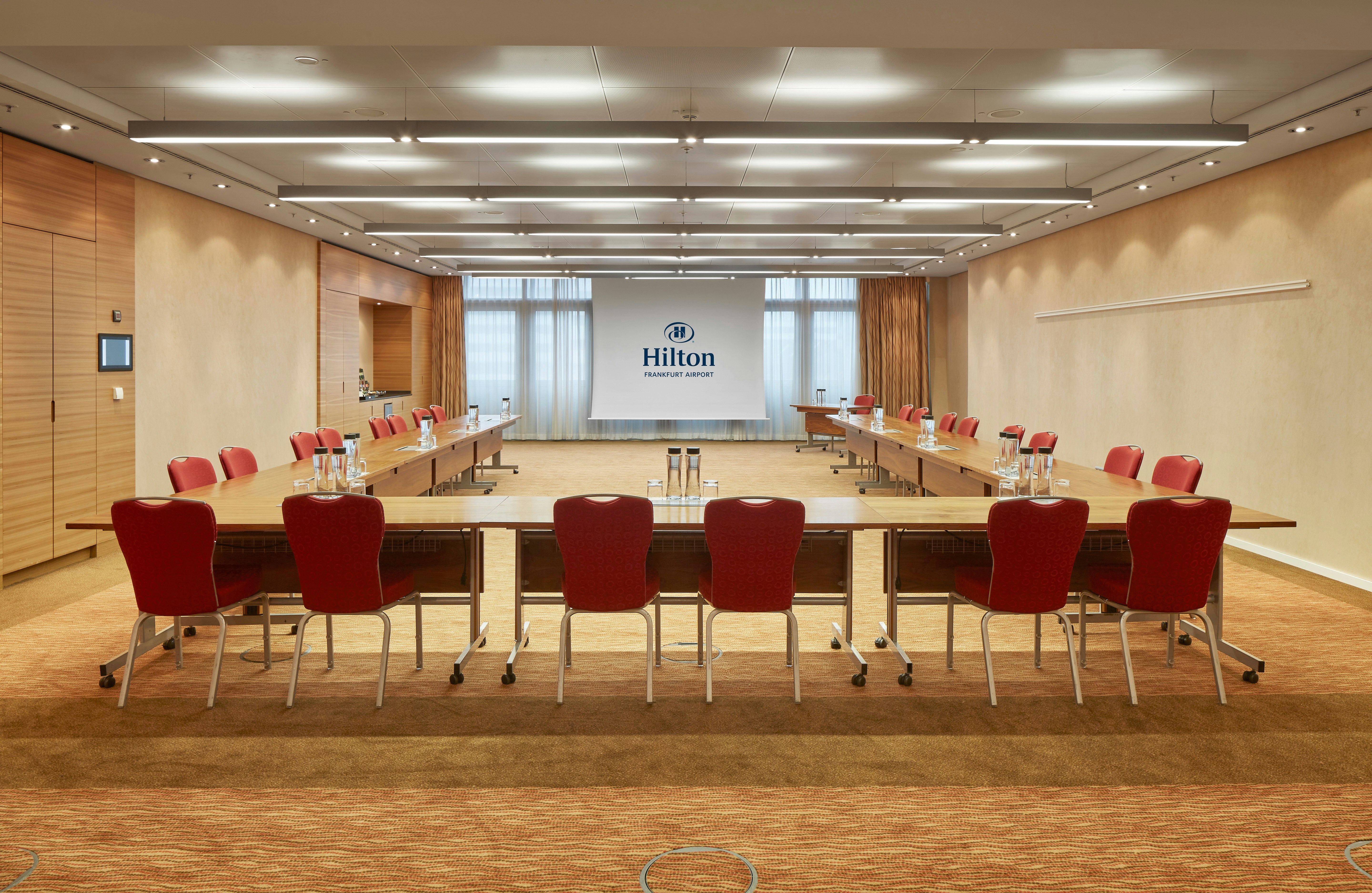 Hilton Frankfurt Airport 55/66