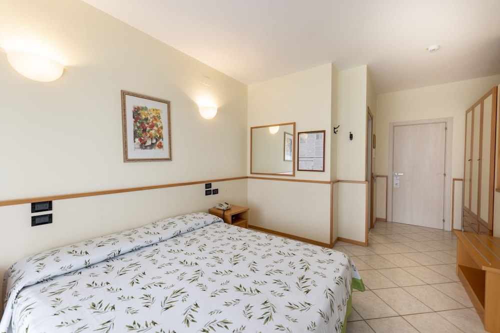 COMFORT, DOUBLE BED, BALCONY