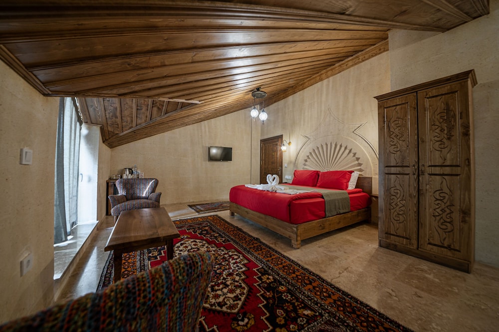 Remus Romulus Cappadocia 25/50