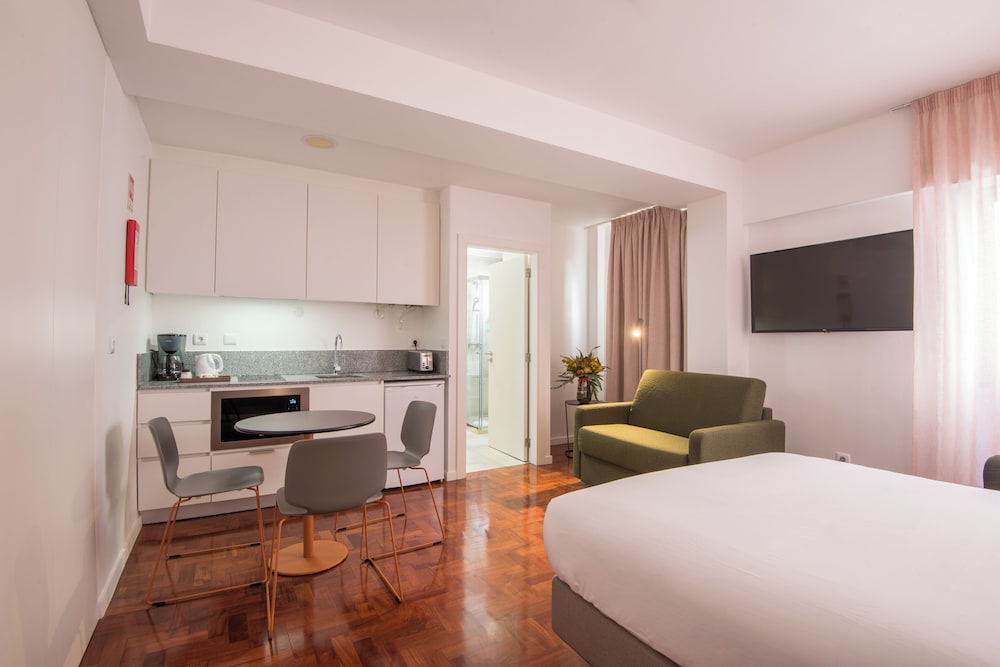 Lisbon Serviced Apartmentos - Campos 16/48