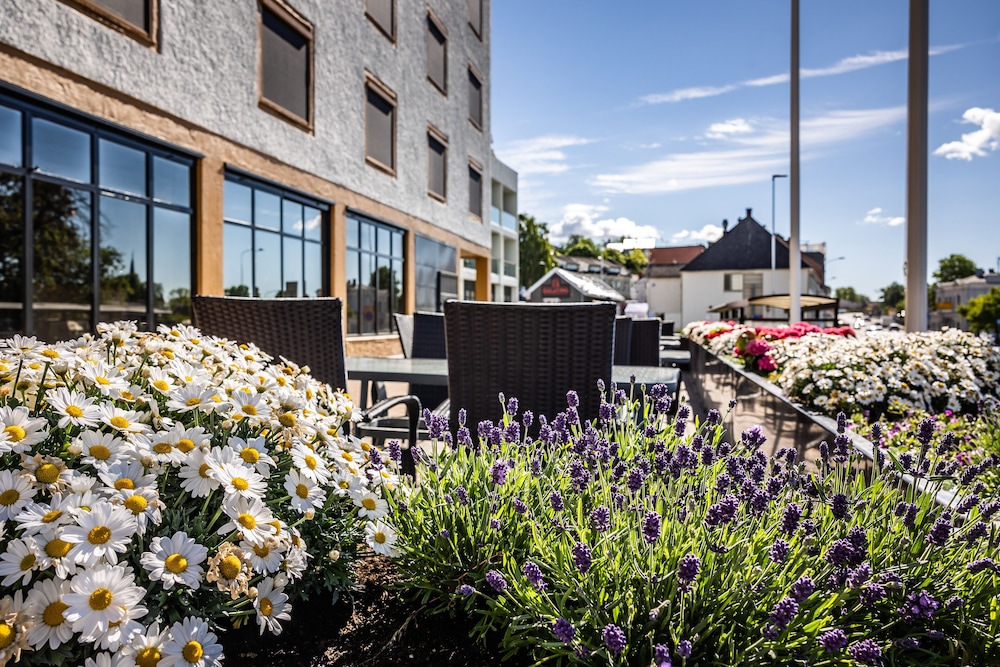 Quality Hotel Grand Larvik 34/73