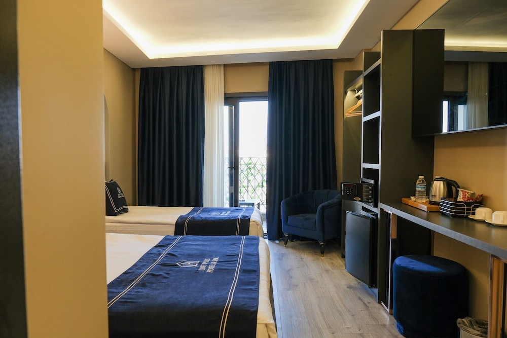 Loft Plus Hotel & Spa 12/24
