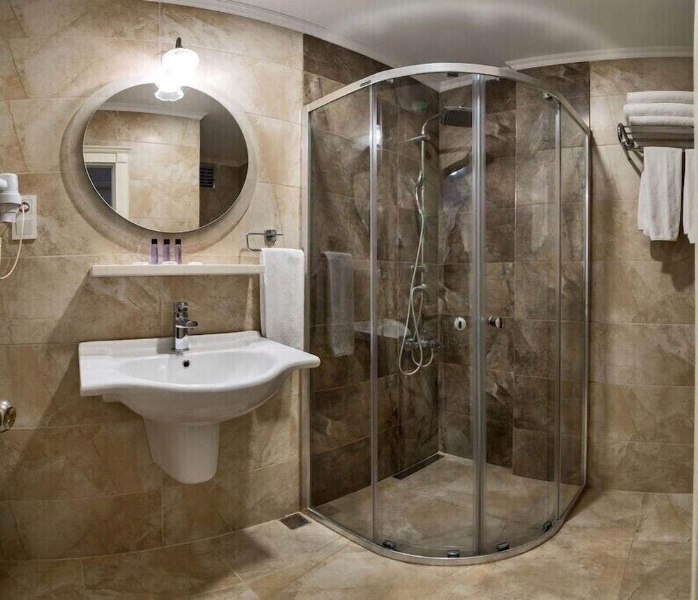 VALIDE HOTEL 53/53