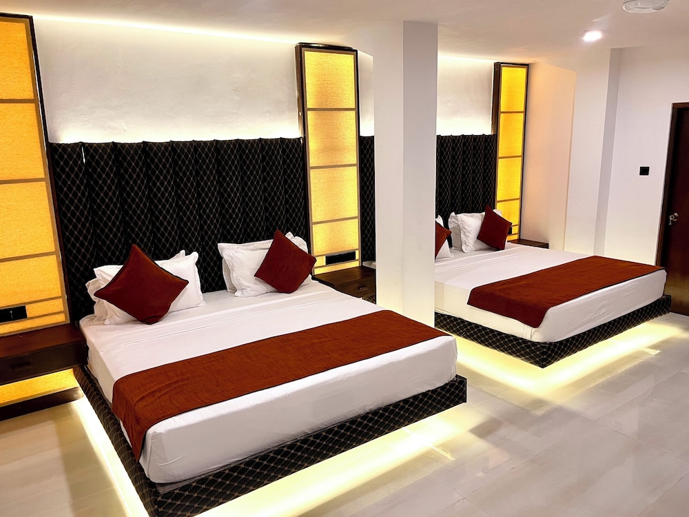 Sundaras Resort 7/50