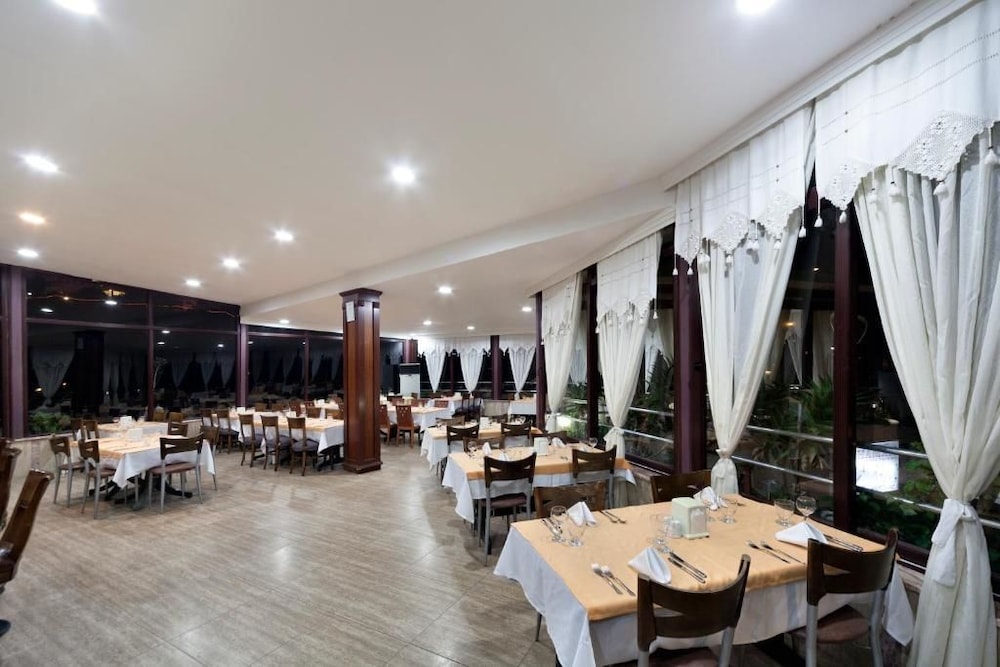 Golden Age Crystal Bodrum 27/50