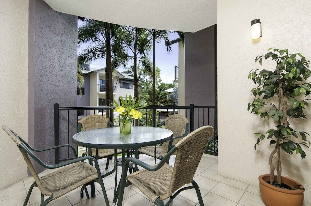 Bay Villas Resort 43/52
