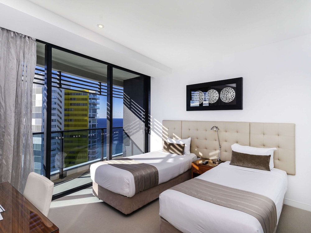 Peppers Broadbeach 21/68