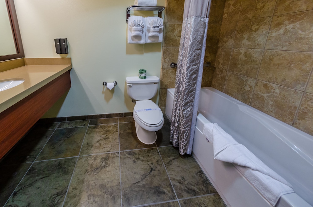 Lodge At Feather Falls Casino 45/49