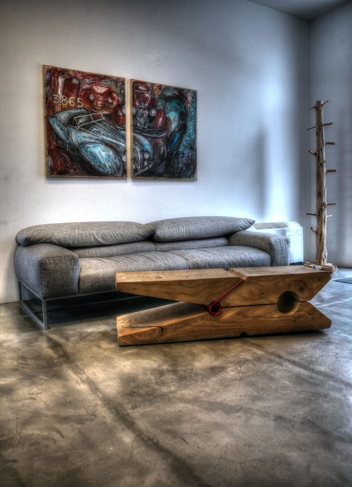 Oniropetra Boutique Hotel 45/75