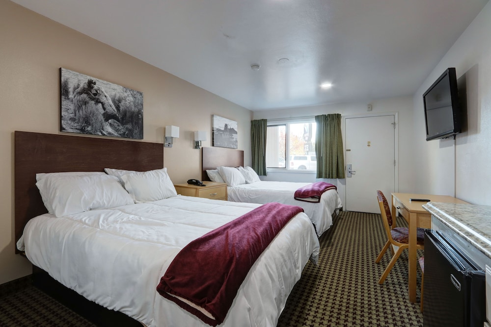 Moderate, 2 Queen Beds