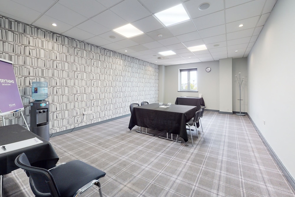 Village Hotel Hull 33/61