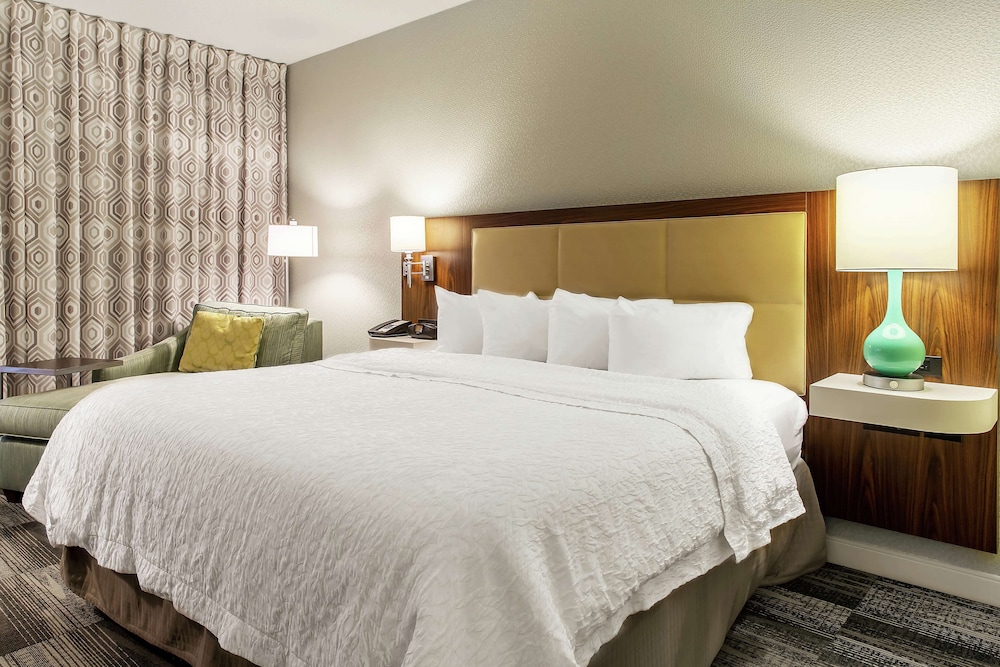 Hampton Inn Minneapolis/St. Paul-Woodbury 8/30
