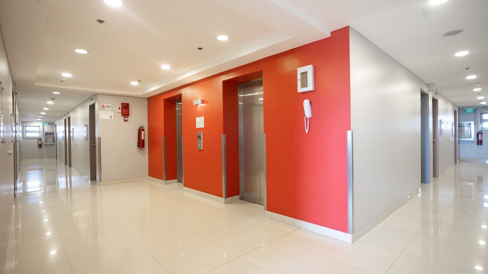 Red Planet Clark Angeles City 37/47