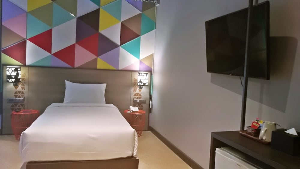 Ae Lana Chiang Mai Eclectic 29/64
