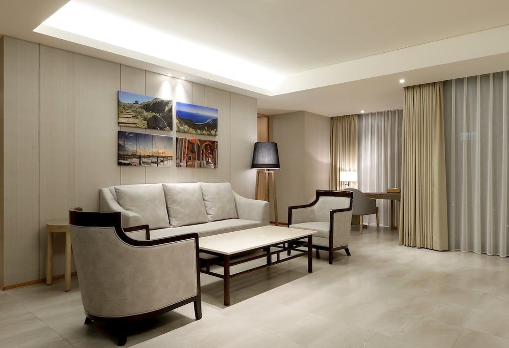 Cuncyue Hot Spring Resort 43/60