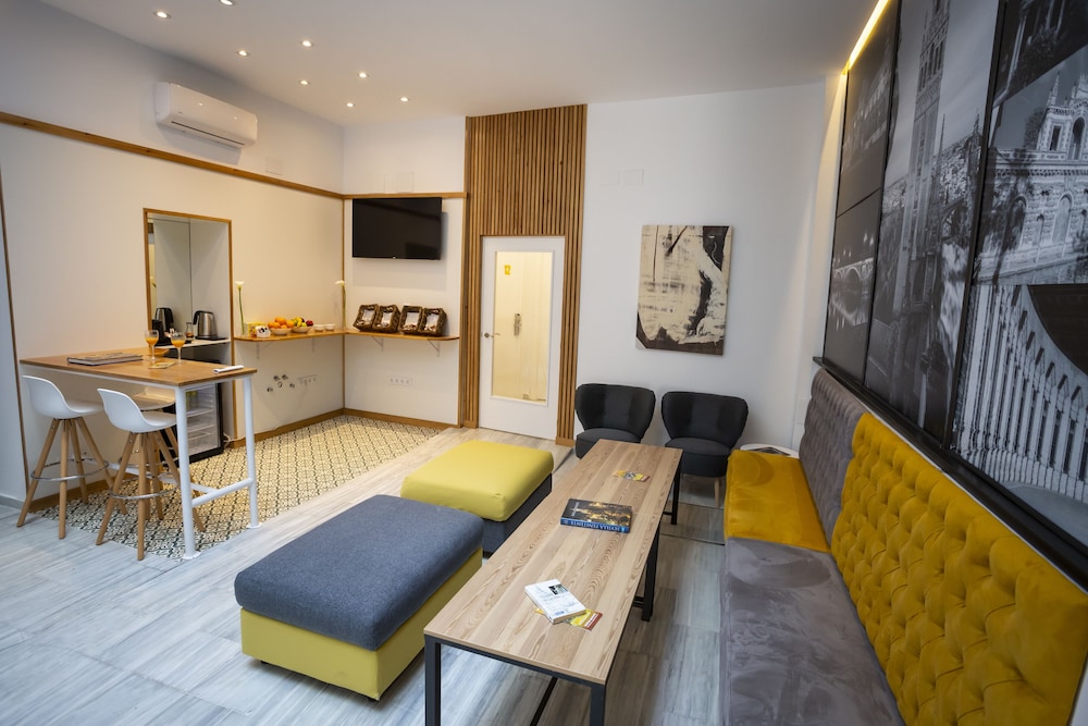 Basic Hotel Sevilla Catedral 44/65