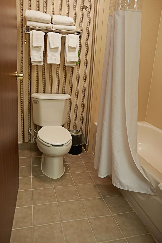 Hampton Inn Suites Scottsburg 45/82