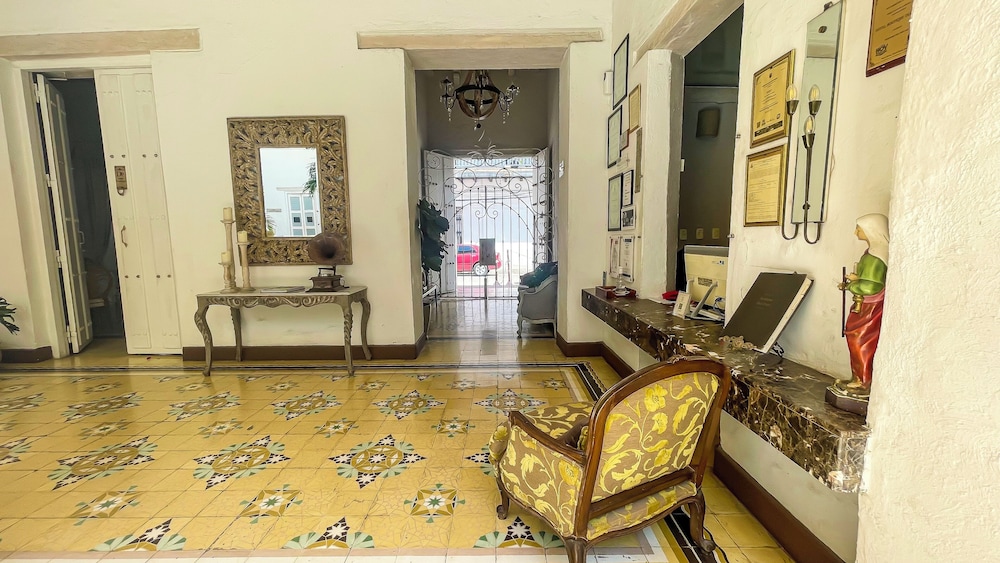 HOTEL BOUTIQUE DON PEPE 46/72