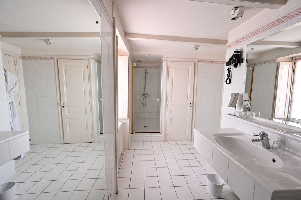 L'AUBERGE BRETONNE 40/50