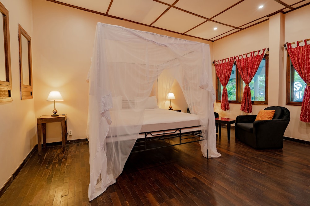 Mediterraneo Hotel 35/72