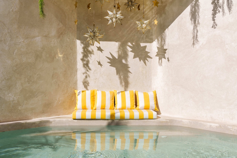 Riad XO Amira Victoria 42/50