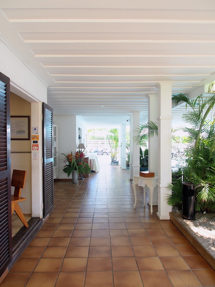 Hotel Latitude 21 3/58