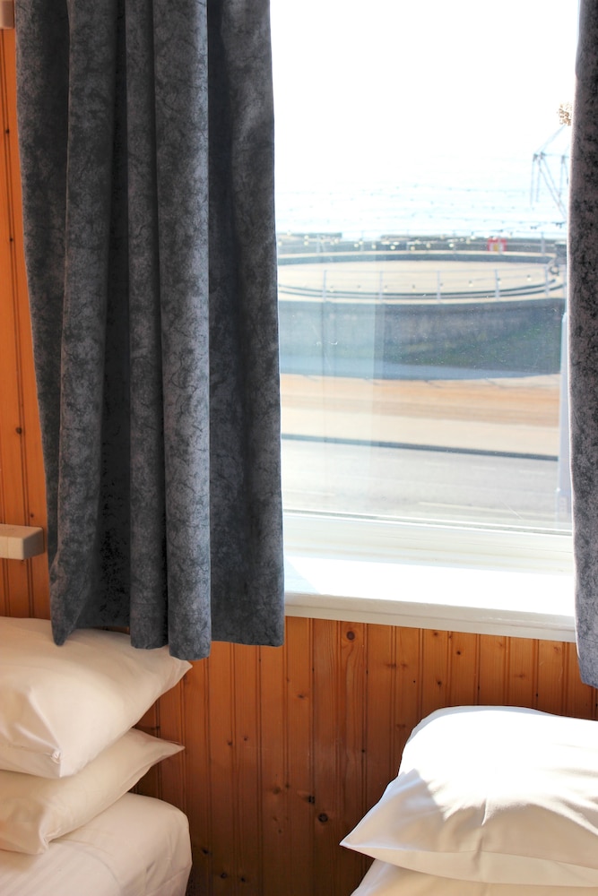 Sandpiper Holiday Apartments 19/50