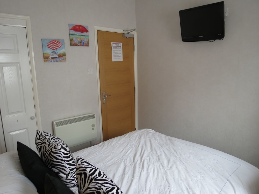 The Royal Bridlington 18/36
