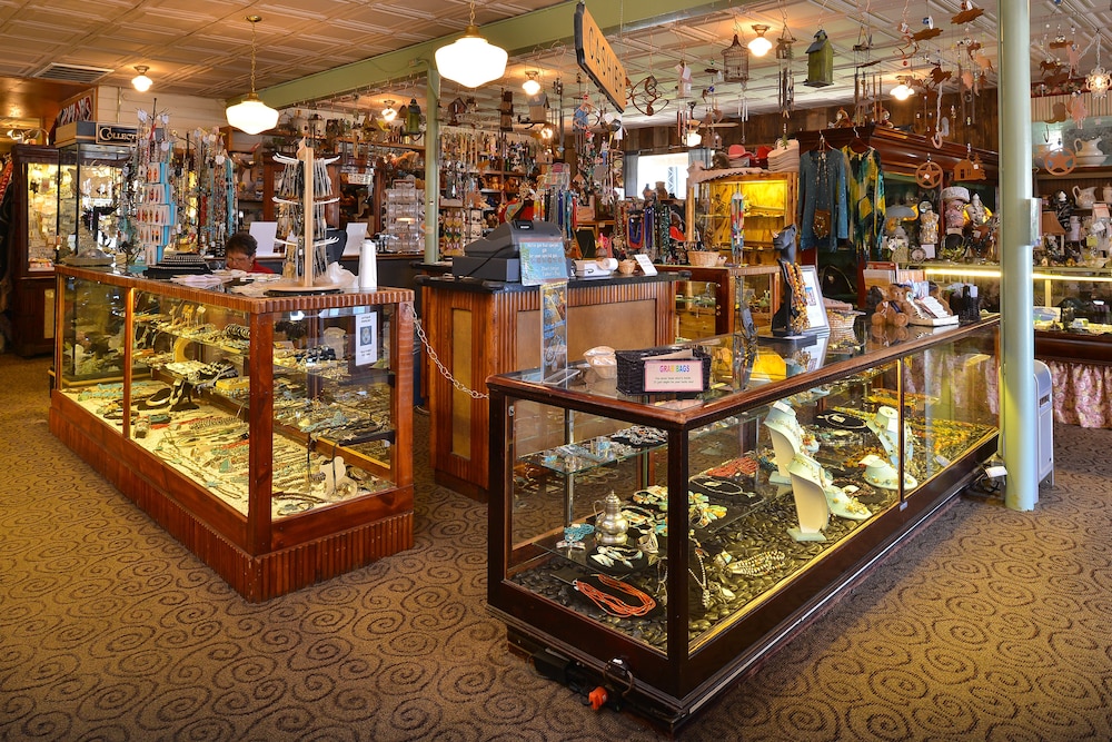 Buffalo Bill Village 34/38