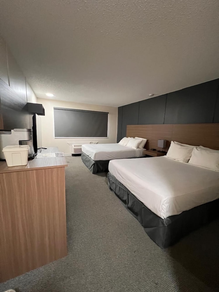 SureStay by Best Western Smithers 15/57