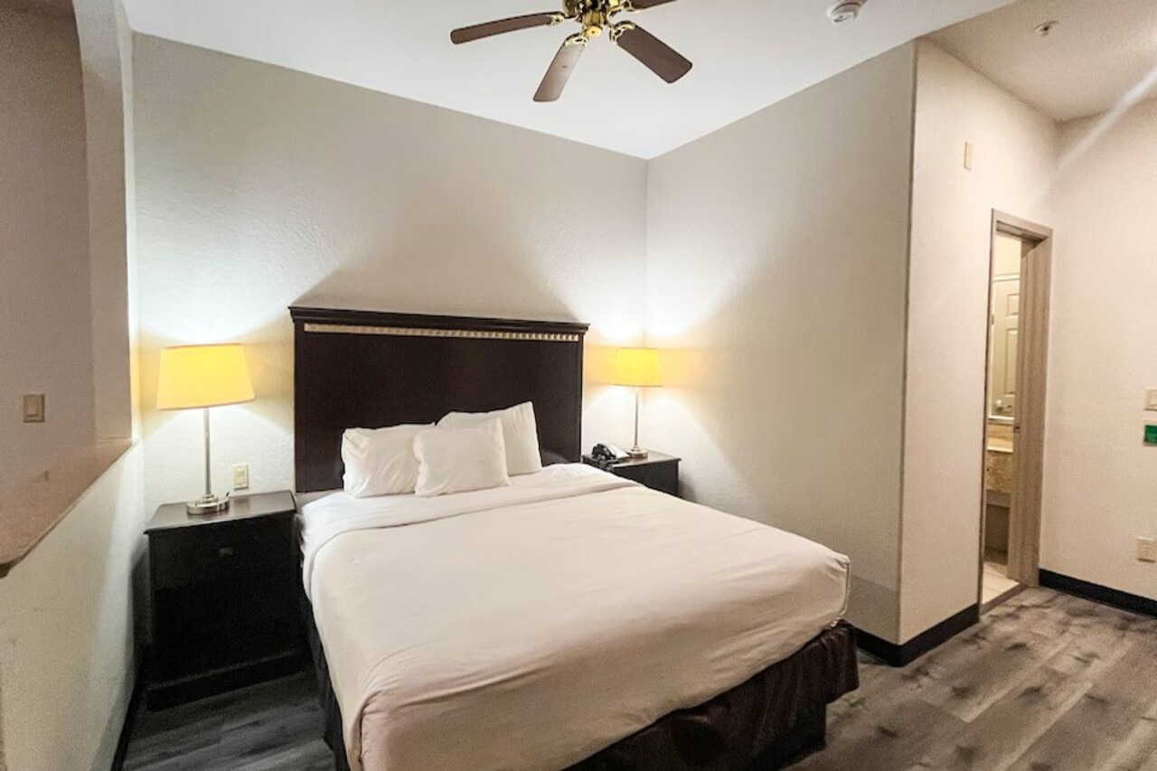 Studio6 Suites Houston TX Spring 19/22